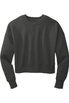 District Women’s Perfect Weight Fleece Cropped Crew