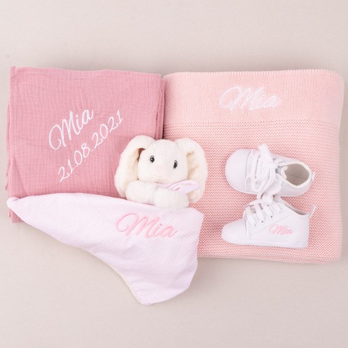 Personalized 4-piece Pink Knitted Blanket Baby Gift Box for