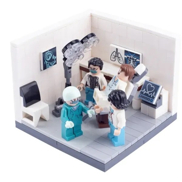 Customizable MOC Lego Medical Station for